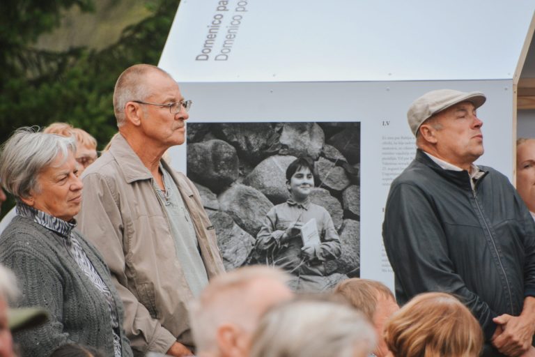 Postcards from the border: Exhibition on the boarder of Latvia and Estonia