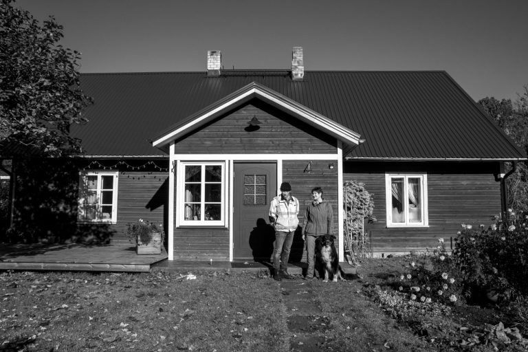 Outdoor exhibition “Postcards from the Borderland” returns to Rūjiena
